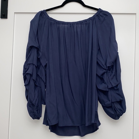 She & Sky Boutique Blue Off-the-Shoulder Ruffle Top Blouse Large - Picture 2 of 4